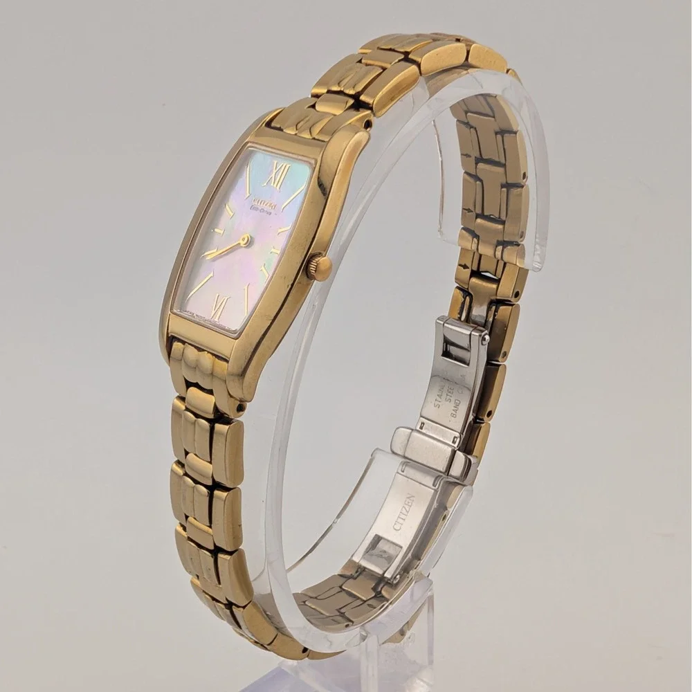 Citizen Eco-Drive Stiletto G670-S008433 Women's MOP Sapphire Watch New Capacitor